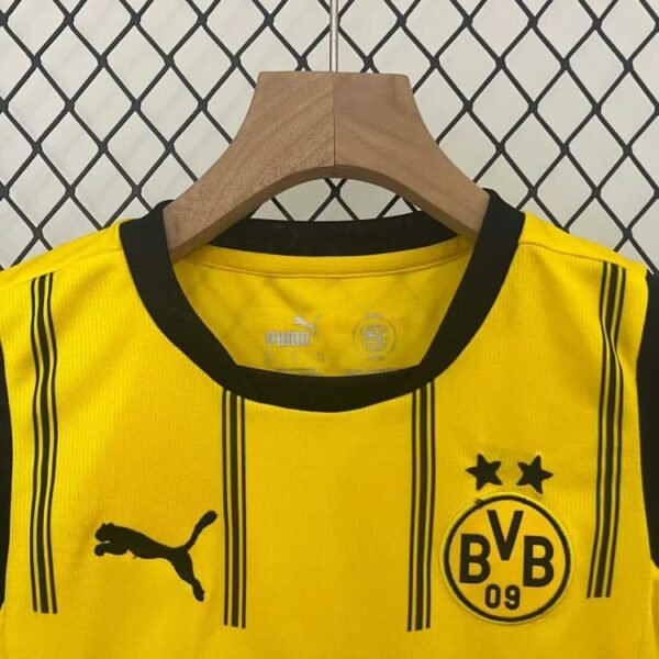 Borussia Dortmund Home 2022-2023 (JERSEY AND SHORTS)_4