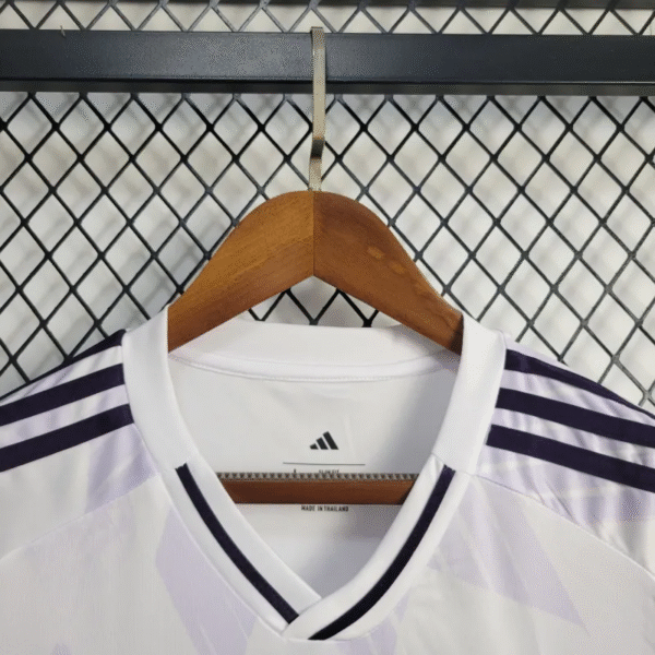 2025-2026 Manchester United Away Football Jersey - Image 3
