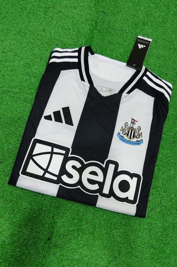 NEWCASTLE home 24-25 Player Version