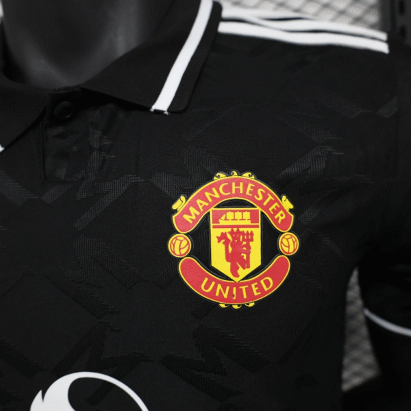 2025-2026 Player Version Manchester United Co branded Football Jersey - Image 5
