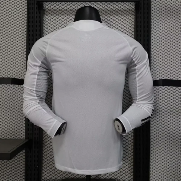 2025-2026 Long Sleeve  Player Version Real Madrid Home Football Jersey - Image 2