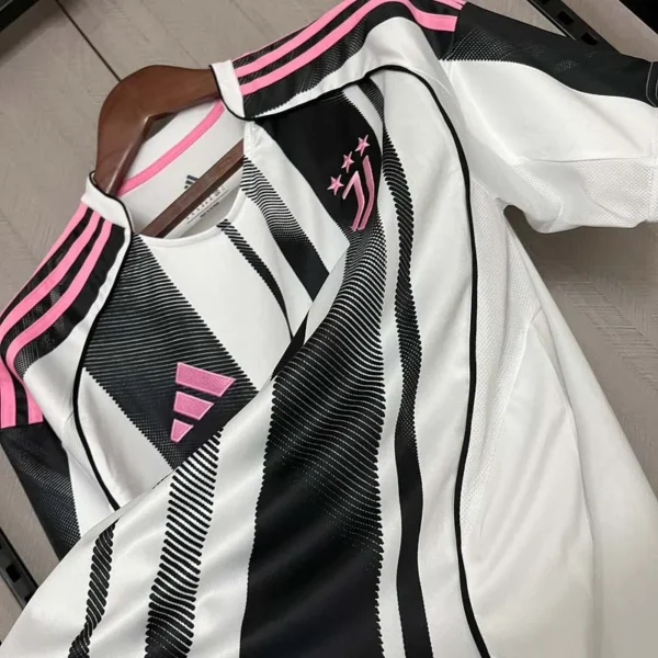 Juventus Home 25/26 Fan Version - Image 3
