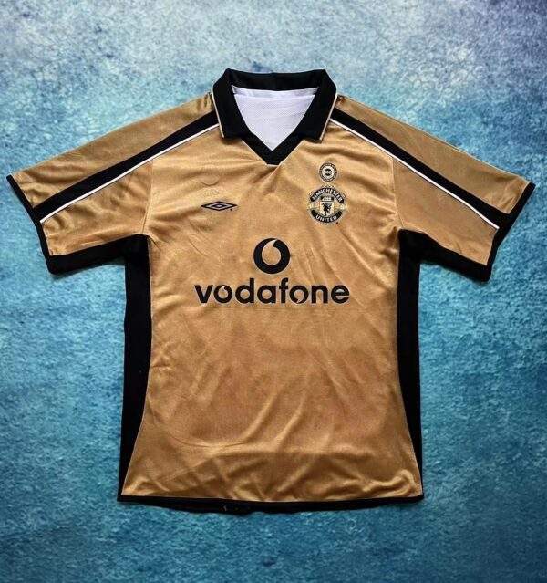 RETRO MANCHESTER UNITED 2001(100 YEARS SPECIAL JERSEY) - Image 2