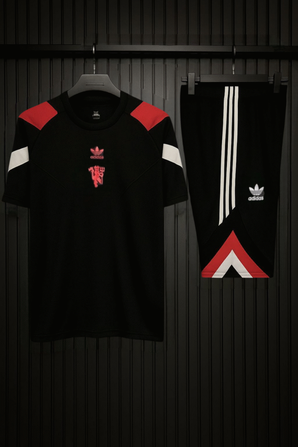 Manchester United Classic Jersey with Shorts